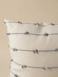 Cojín Línea Bordados Gris
